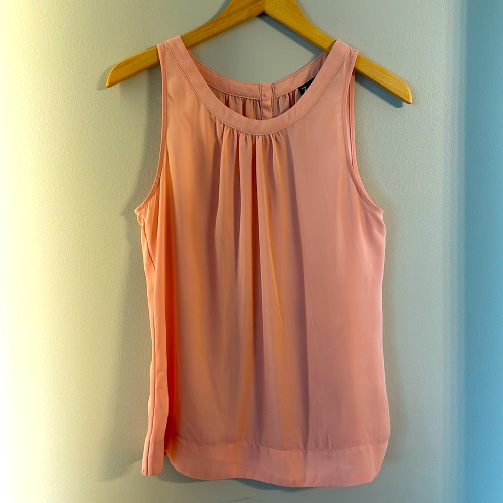 NY & Co 7th Avenue Design Studio Light Pink Sleeveless Women's Top